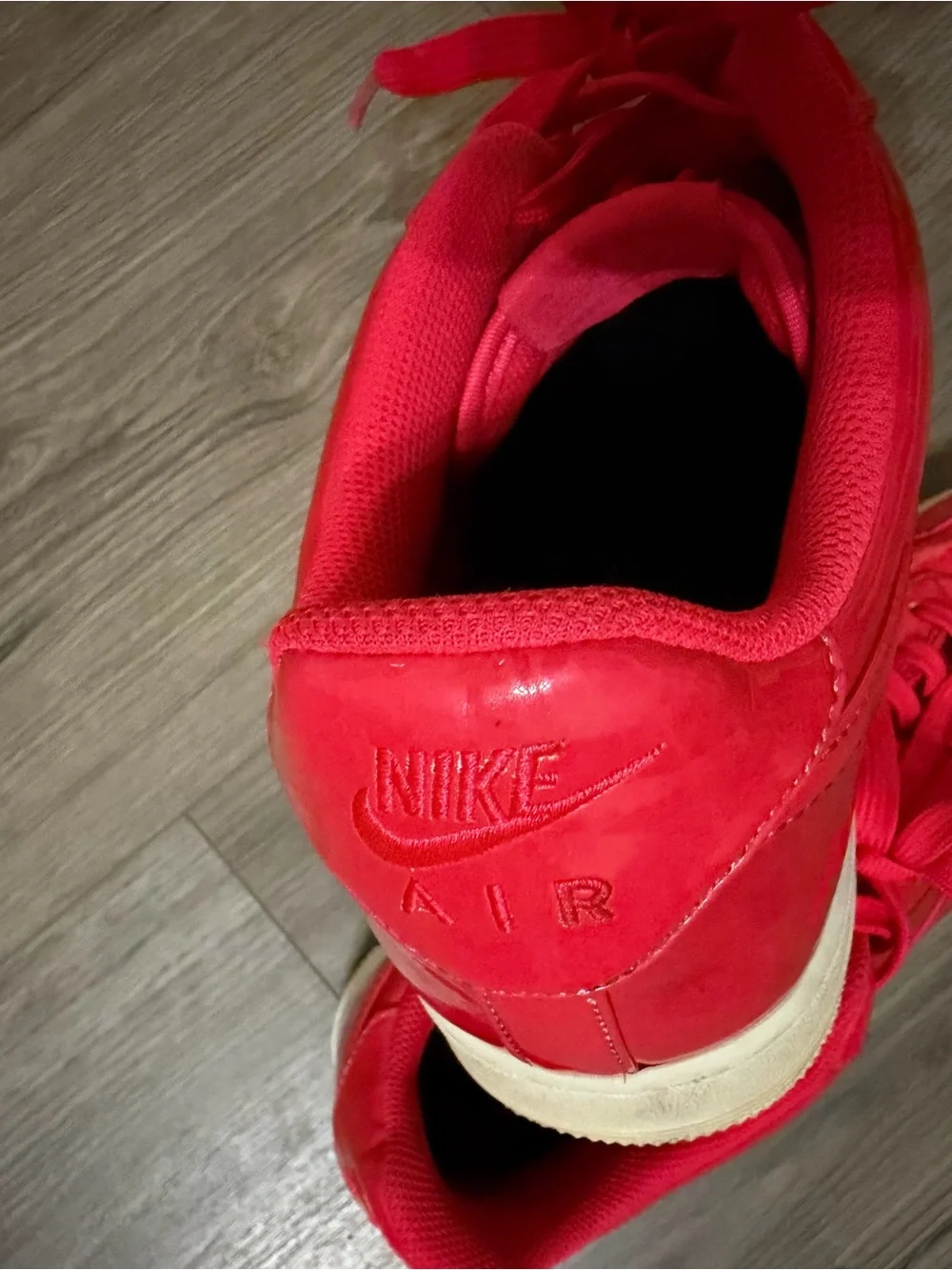 Nike Men's Red Low-Top Sneakers
